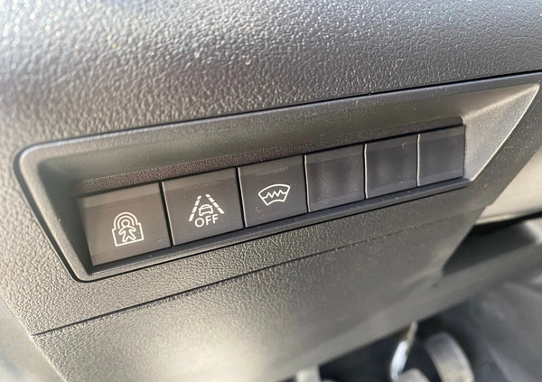 Toyota Proace City Verso cena 101000 przebieg: 30660, rok produkcji 2020 z Kalisz małe 596